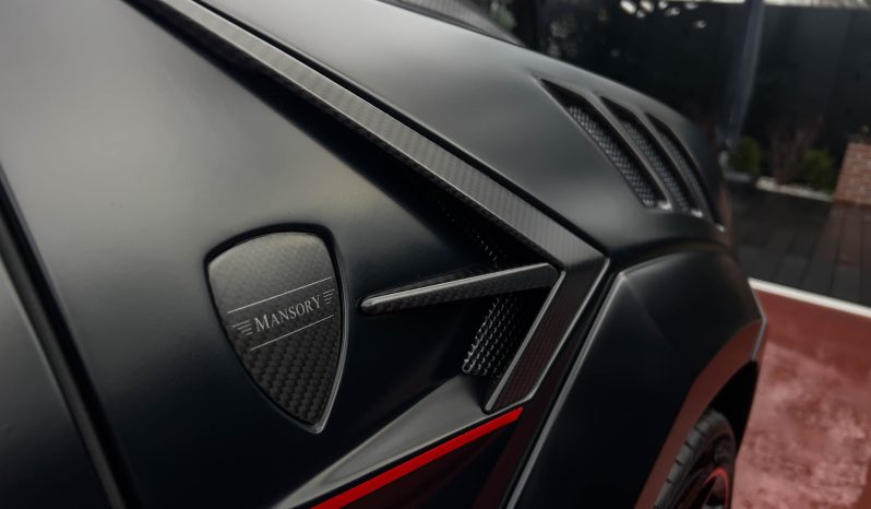 
								Lamborghini Urus Mansory Venatus full									