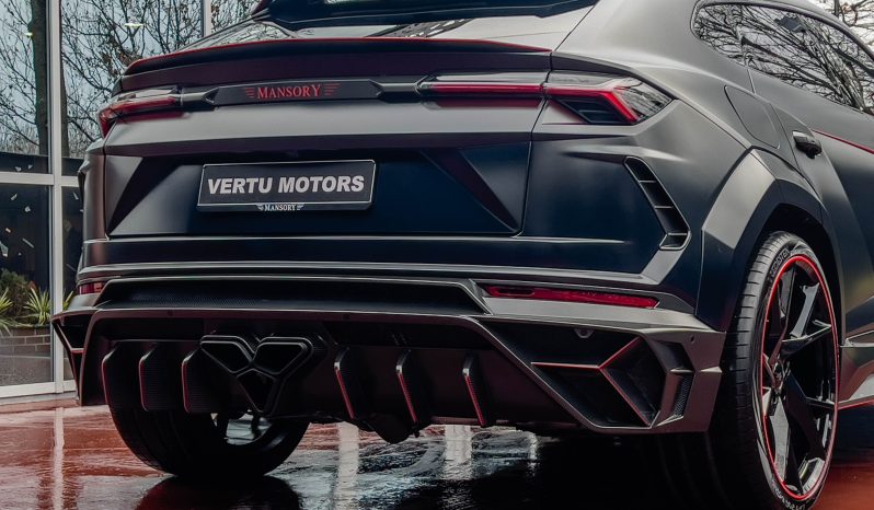 
								Lamborghini Urus Mansory Venatus full									